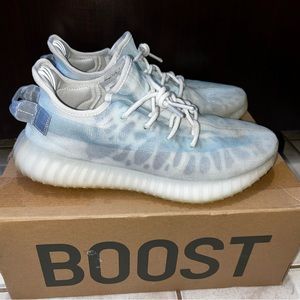 Yeezy Boost 350 V2 Mono Ice Size 9